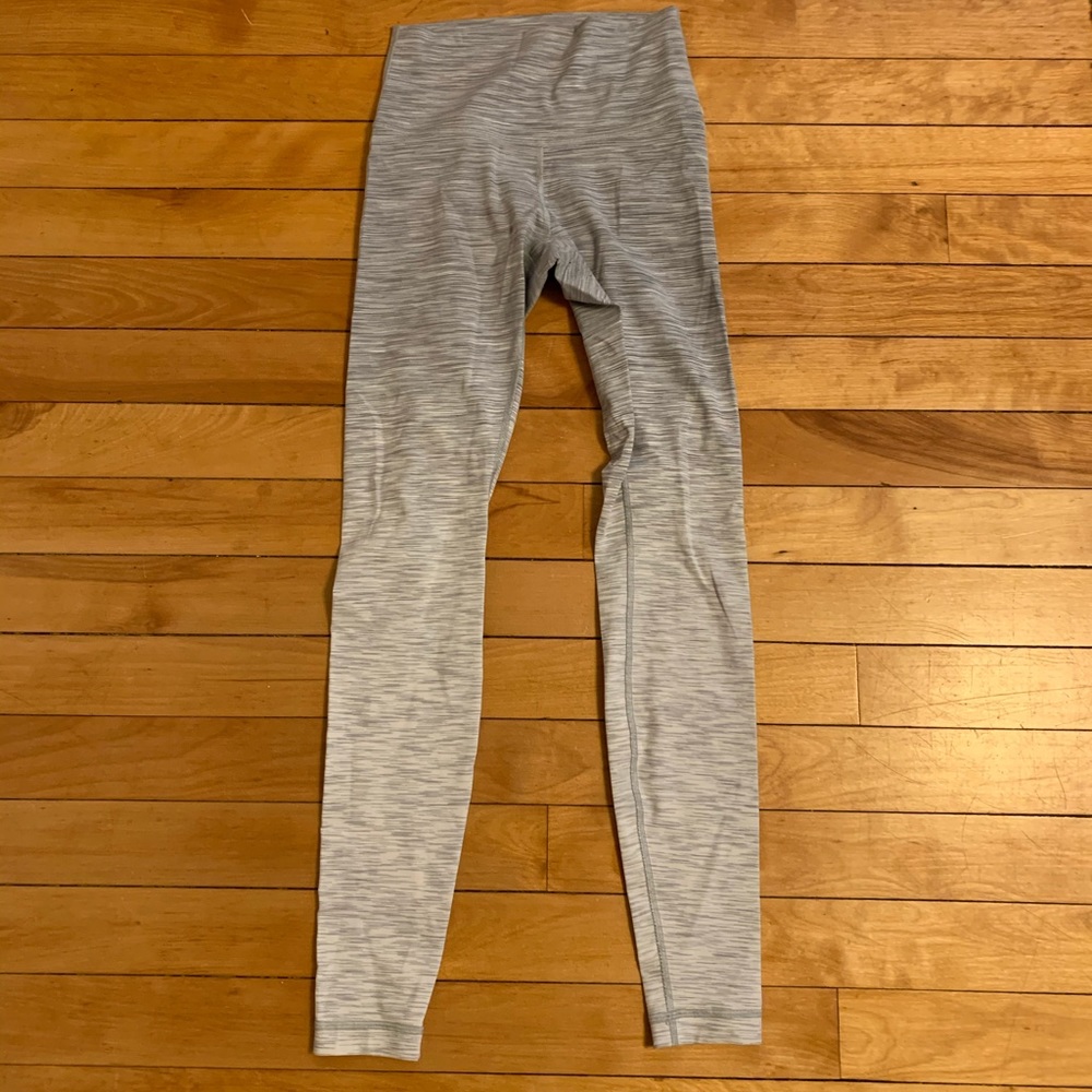 LIKE NEW 7/8 Lululemon leggings